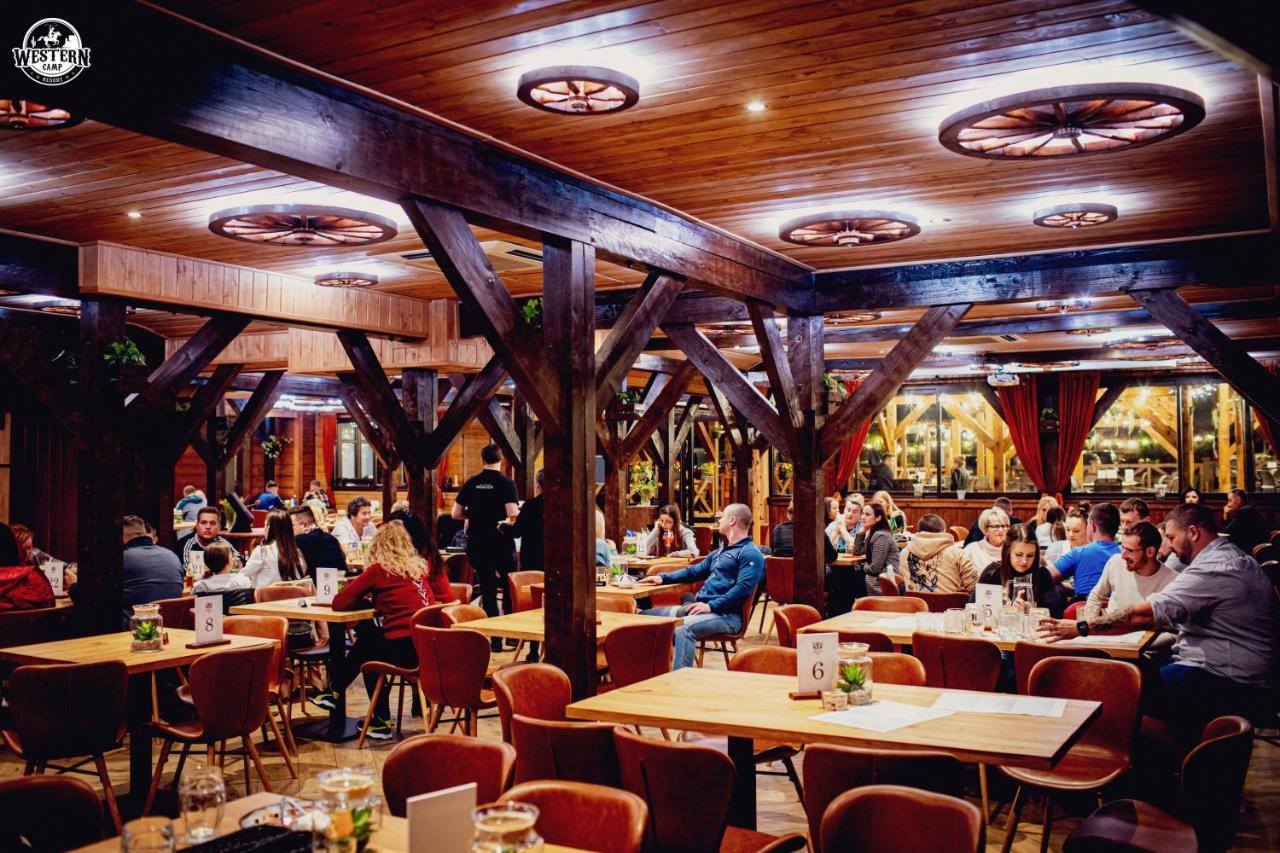Western Camp Resort Zator Buitenkant foto