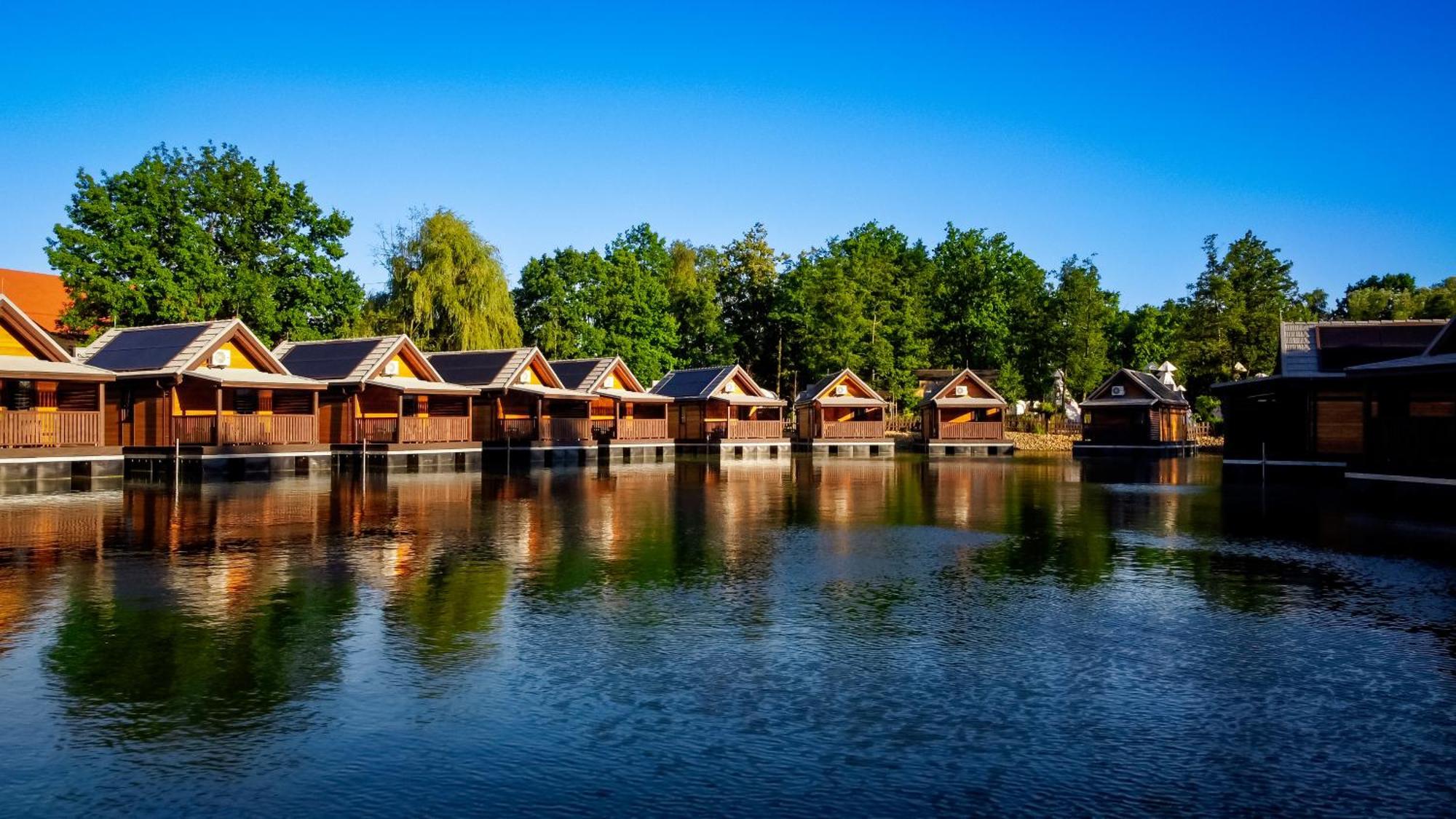 Western Camp Resort Zator Buitenkant foto
