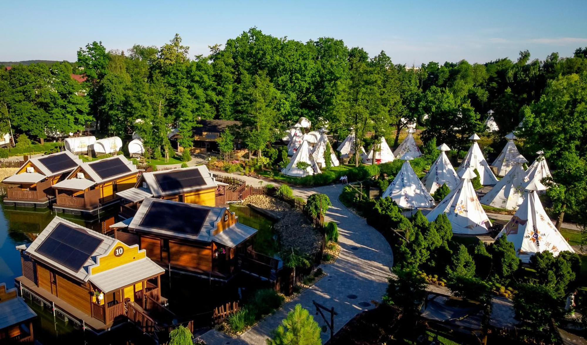 Western Camp Resort Zator Buitenkant foto