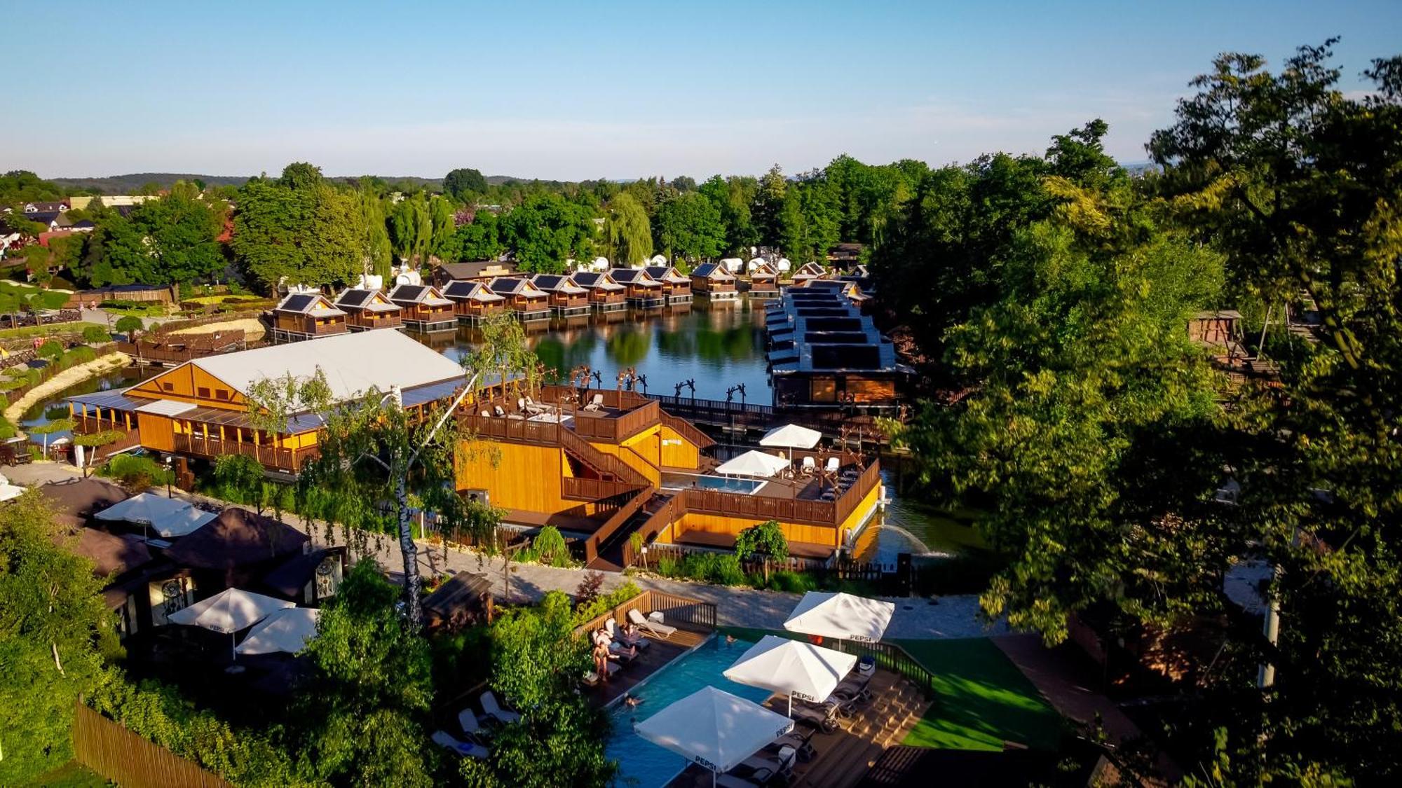 Western Camp Resort Zator Buitenkant foto