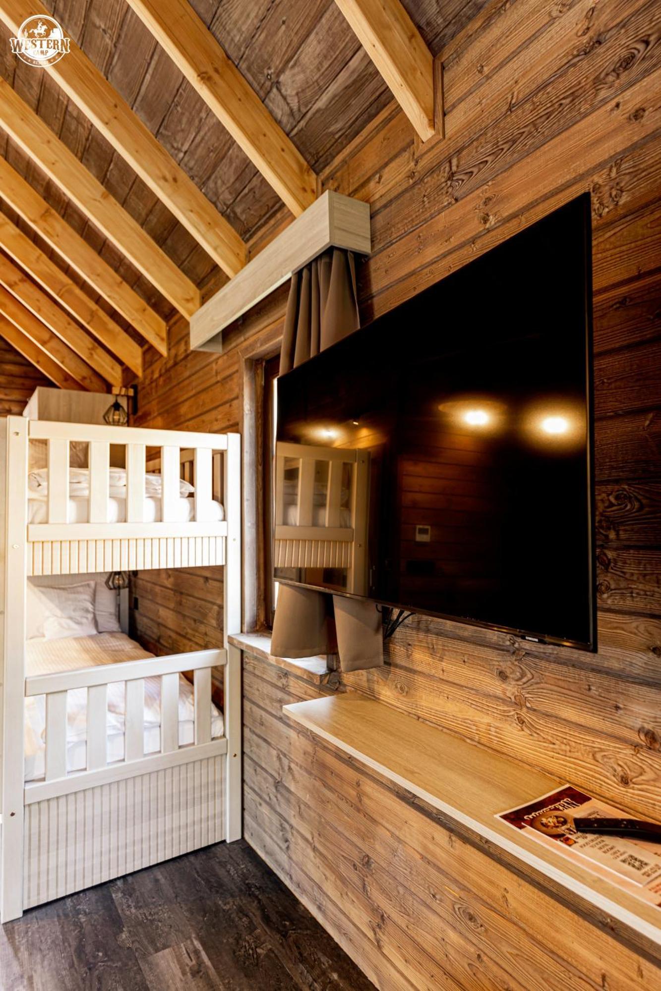 Western Camp Resort Zator Buitenkant foto