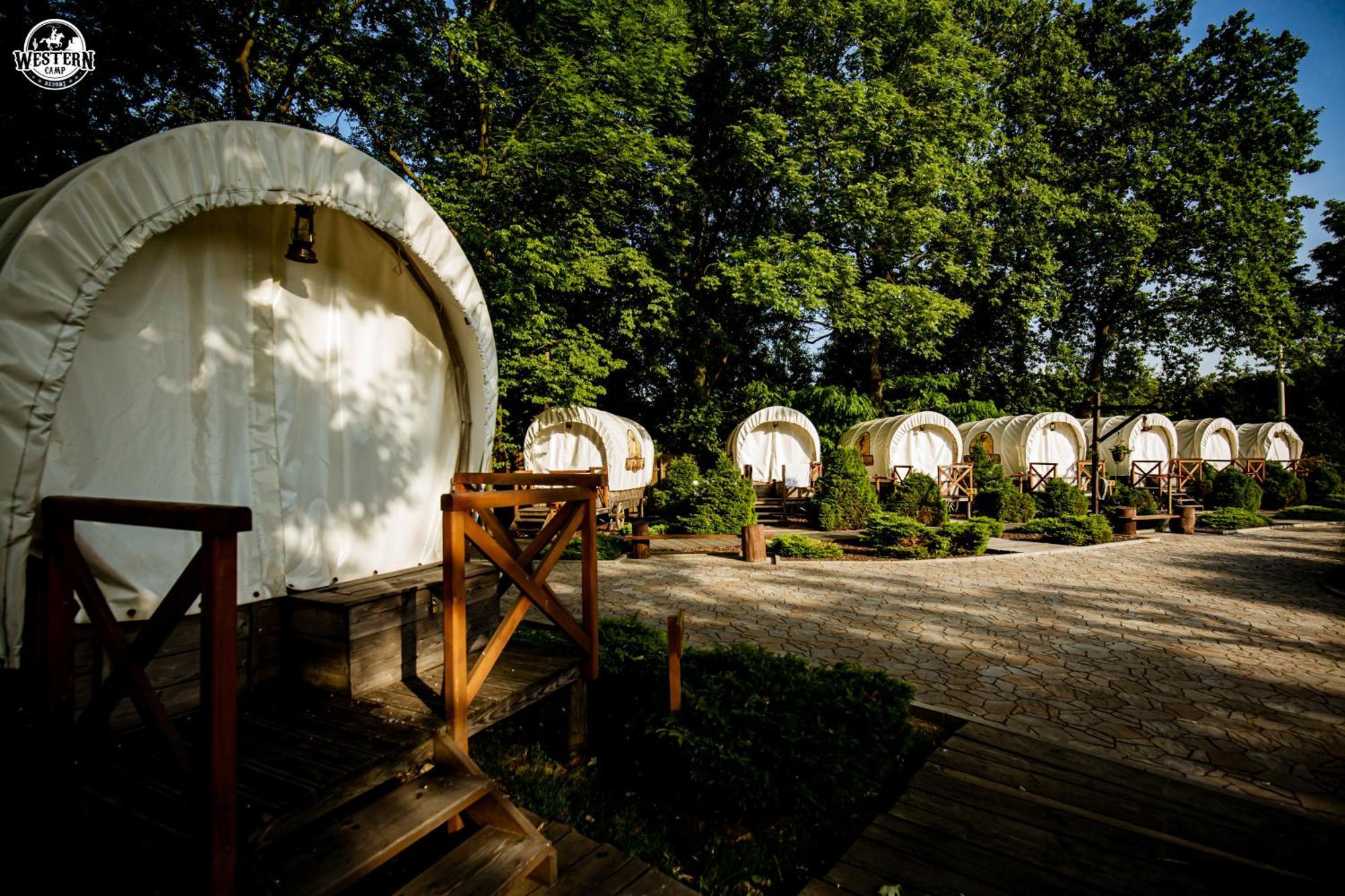 Western Camp Resort Zator Buitenkant foto