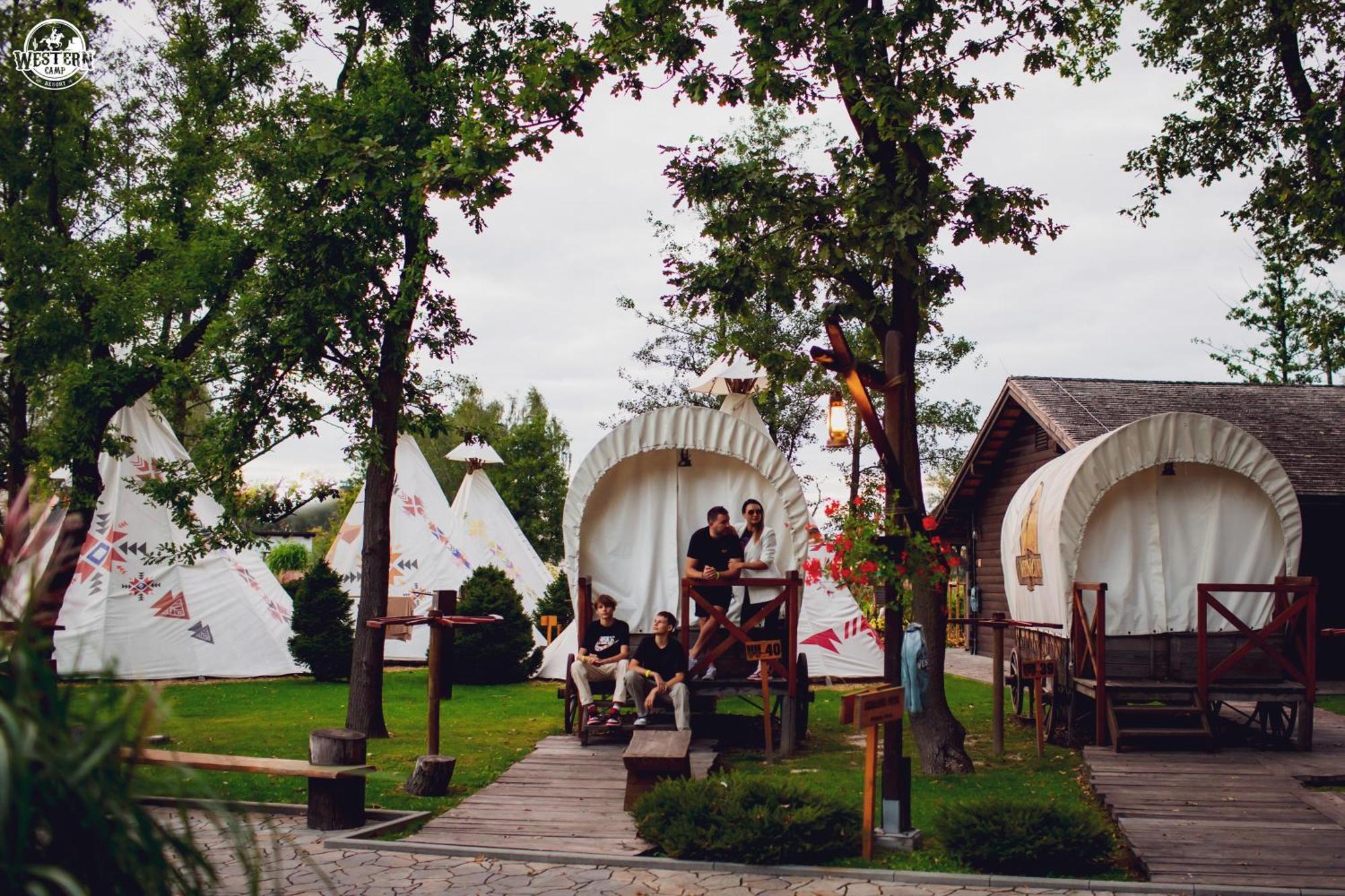 Western Camp Resort Zator Buitenkant foto